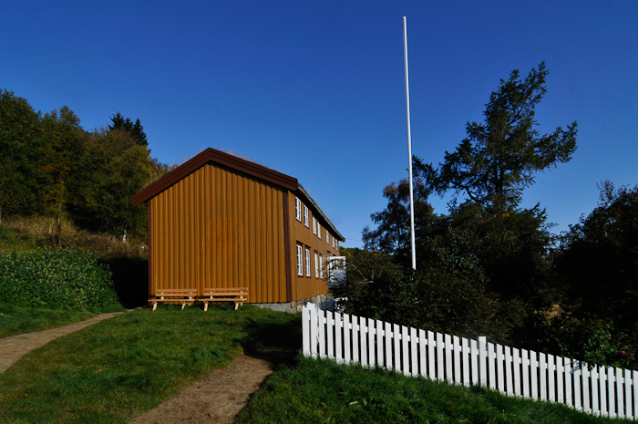 Sørveggen med hagen